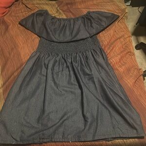Off the shoulder black dress( IT HAS POCKETS)
